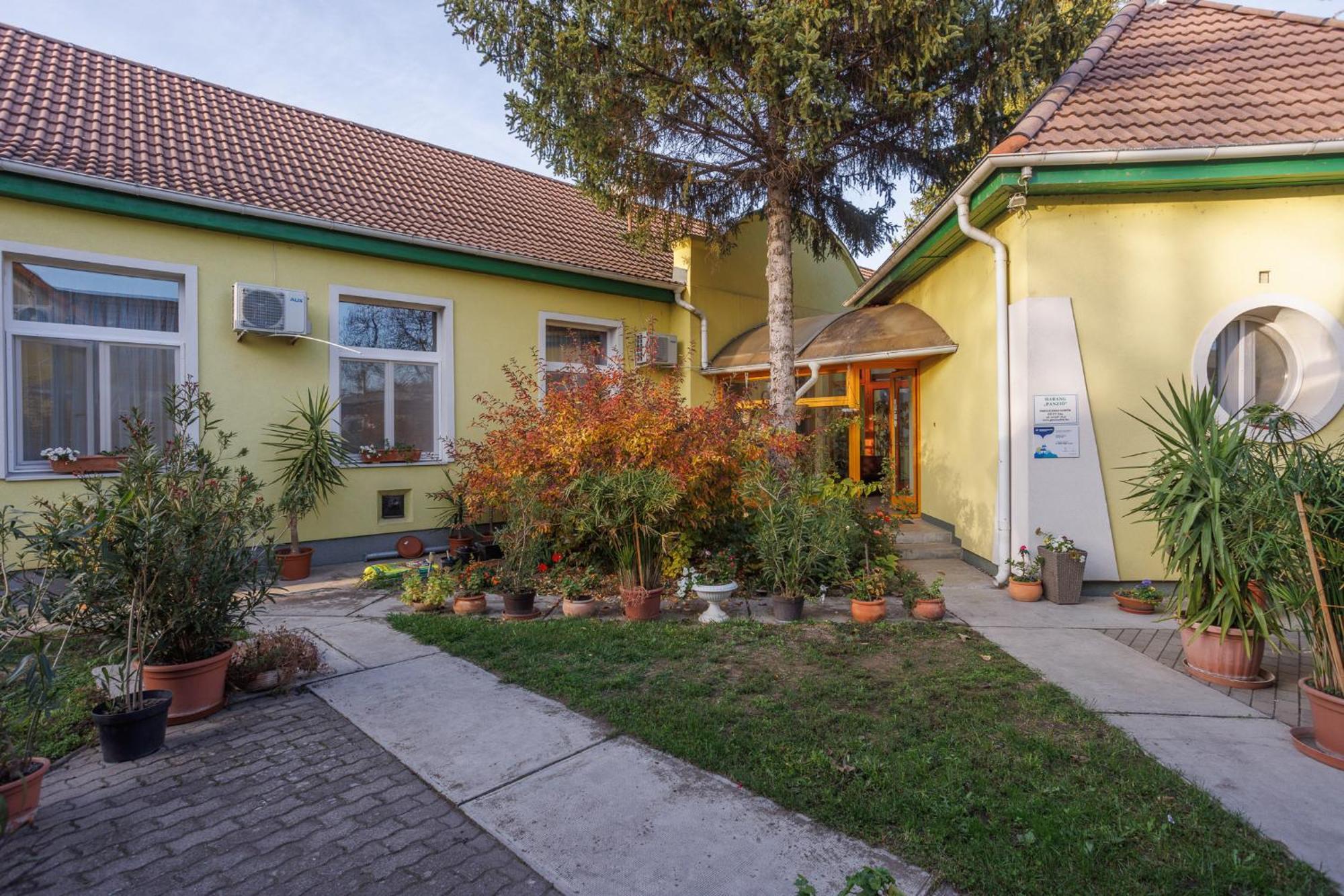 Harang Panzio Bed & Breakfast Gyomaendrőd Eksteriør bilde